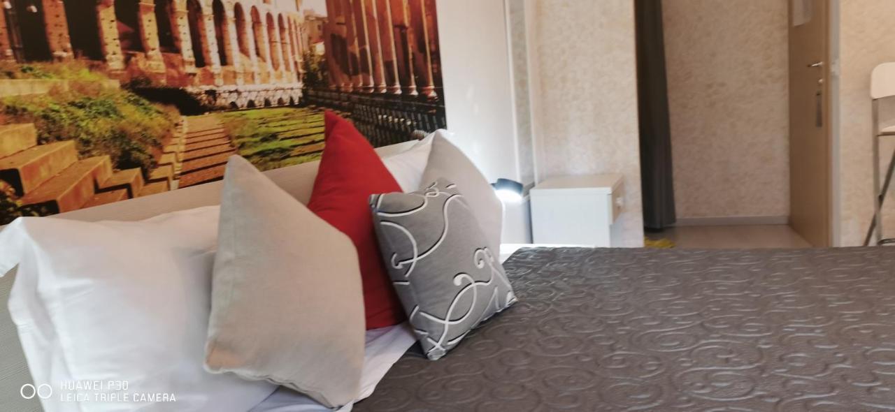 Domus Viatoris Hotel Rome Exterior photo